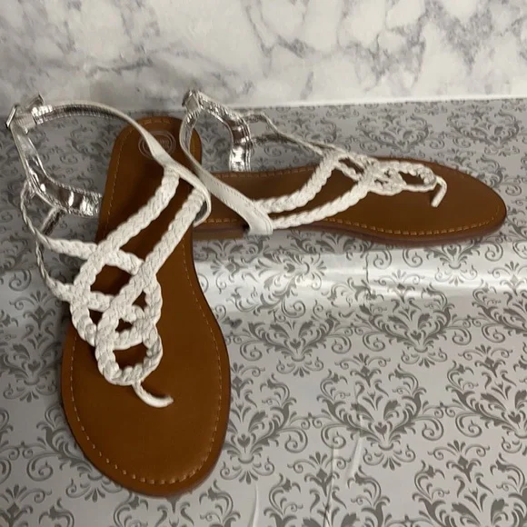 Wonder Nation, white sandals - Picture 2 of 6